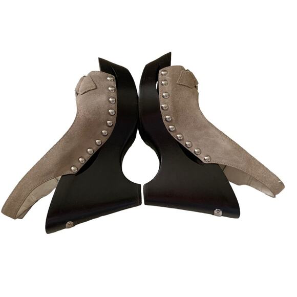 Michael Kors Taupe Suede Charm Sling Back Platform Wedge Heels 5.5 NWOT - Picture 6 of 10